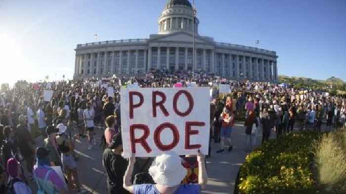 Judge temporarily blocks hospital-only abortion law in Utah
