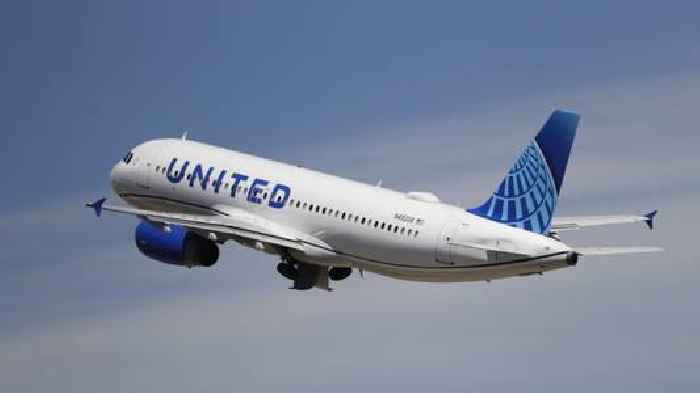 United plans to hire 15,000 new employees this year