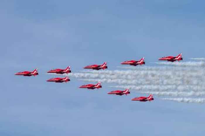 Red Arrows put on stunning display in practice for King's Coronation
