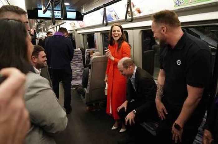 Kate and William hop on tube for quick pint at The Dog and Duck before King's Coronation