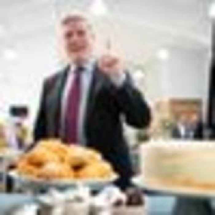 Tories lose control of three councils as Labour gains key authorities in early local election results