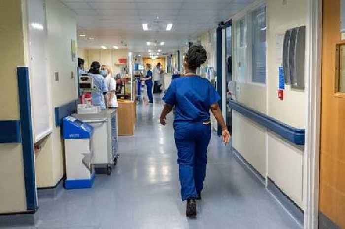 Junior doctors in Scotland vote for 72-hour strike in row over pay