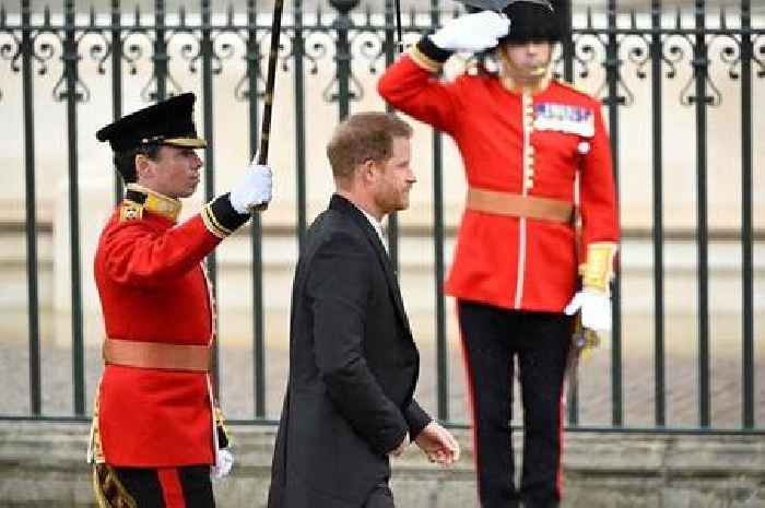 Prince Harry's bizarre gesture to Princess Anne amid 'building Coronation tension'