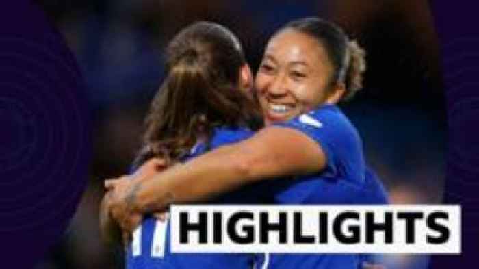 Chelsea hit six to move point off WSL top spot