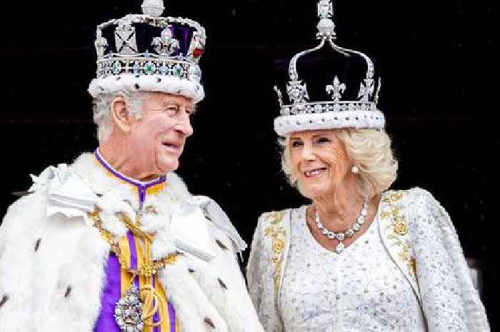 King Charles made 7 word moan to Camilla on Buckingham Palace balcony