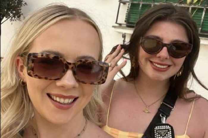 Woman went on holiday to Spain for a week without using any annual leave