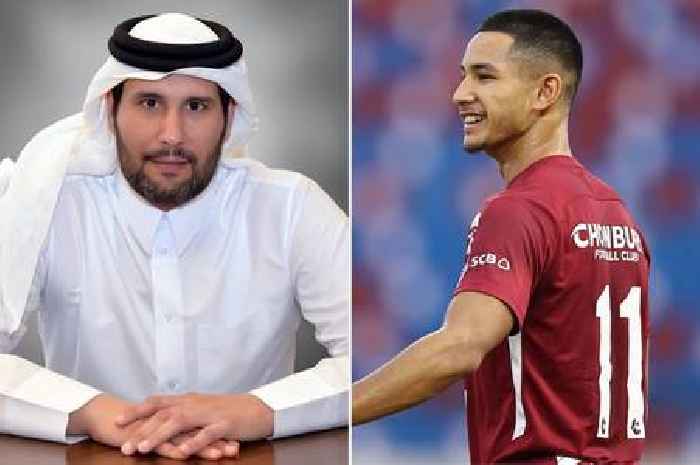World's richest footballer could afford treble Sheikh Jassim's offer for Man Utd