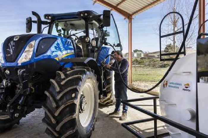 New Holland and Repsol Further Promote Renewable Fuels in the Agriculture Sector