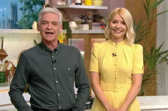 Holly Willoughby and Phillip Schofield given time off ITV This Morning amid feud