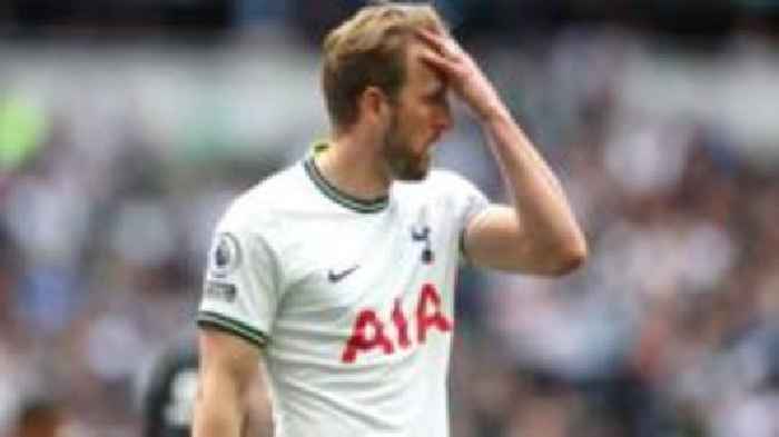 'Massive decisions to make' - will Kane stay at 'shambolic' Spurs?