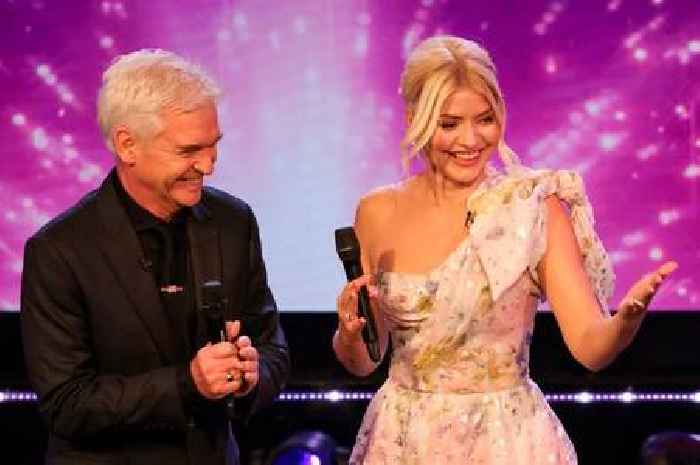 Holly Willoughby fans convinced she could reunite with former co-star after Phillip Schofield quits ITV This Morning
