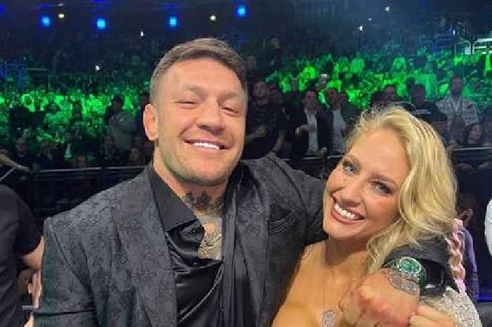 Fans spot what Conor McGregor is doing with his hands as he poses with Ebanie Bridges