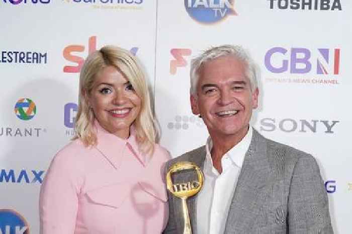 Holly Willoughby gave ITV 'ultimatum' over Phillip Schofield and 'no way' they'll work together again