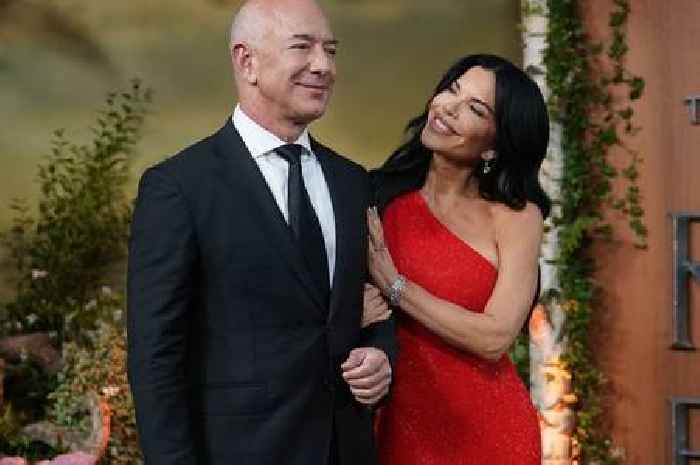 Amazon boss Jeff Bezos engaged to girlfriend after glamorous proposal on superyacht