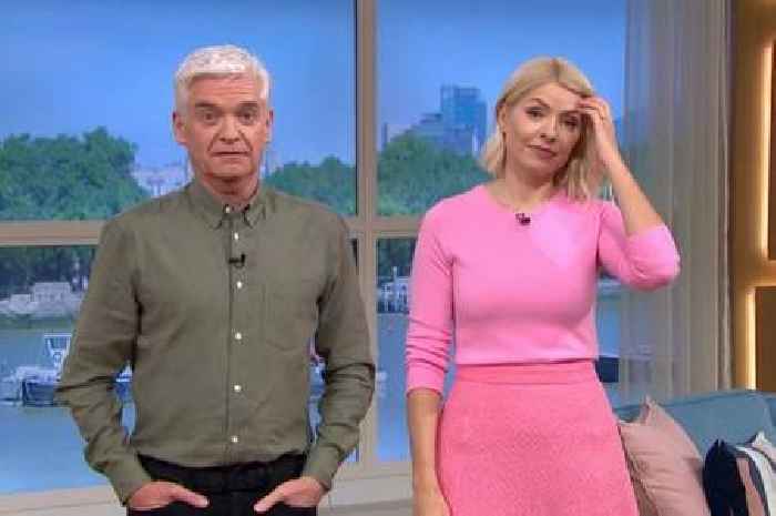 Eamonn Holmes takes huge swipe at Phil and Holly in live GB News rant