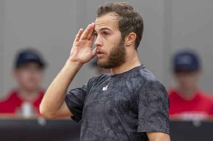 Tennis star fined more than his entire earnings for unsportsmanlike conduct