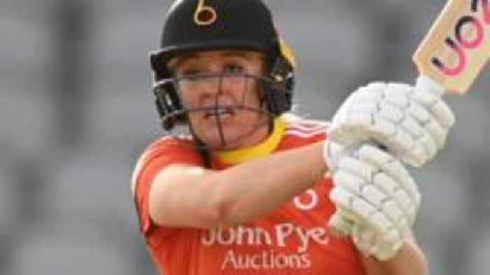 Wins for Blaze & Stars in Charlotte Edwards Cup