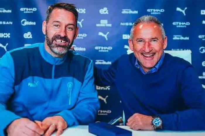 Scott Carson keeps 'easiest gig in world football' after signing new Man City deal