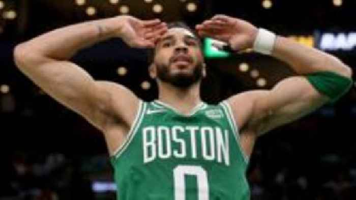 Dominant Celtics continue comeback against Heat