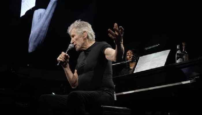 Roger Waters Forgoes “Nazi Demagogue” Uniform In Frankfurt: “I Feel For The People Concerned About Desecrating This Place”