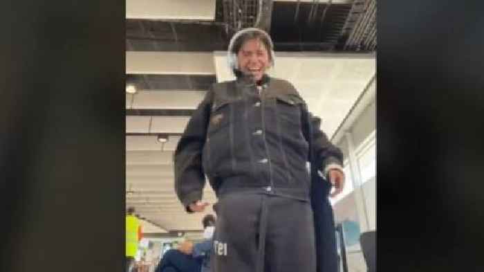 Passenger puts on 13 pounds of clothes to avoid extra baggage fees