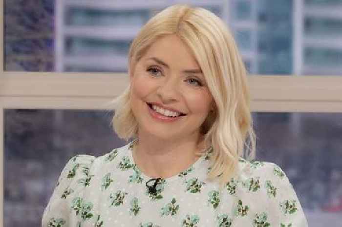 'Brave' Holly Willoughby refuses to make key change to social media amid Phillip Schofield saga