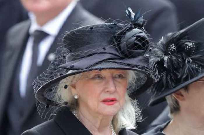 Queen Elizabeth handed confidante Angela Kelly a 'trump card' that defies King Charles