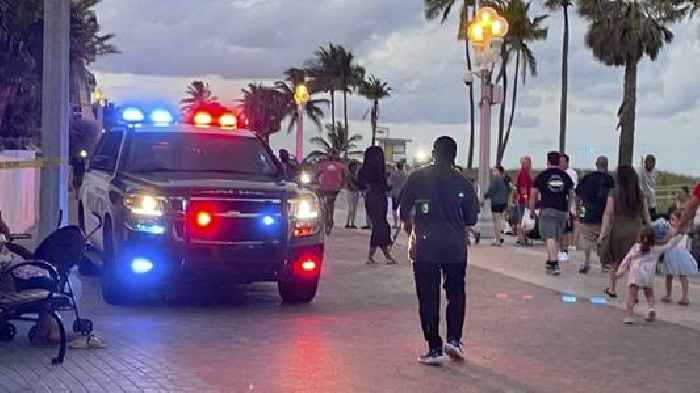 Gunfire erupts at South Florida beach, multiple people shot
