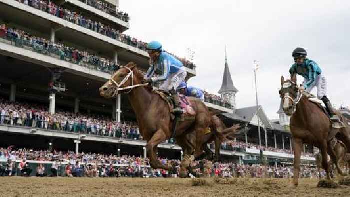 Officials hold emergency meeting over horse deaths at Churchill Downs
