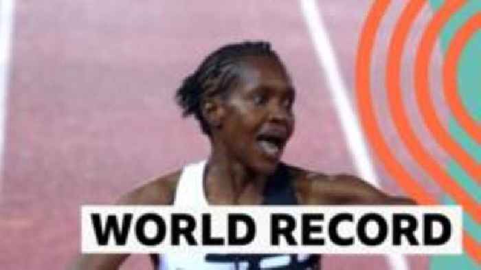 'Sensational' Kipyegon breaks 1500m world record