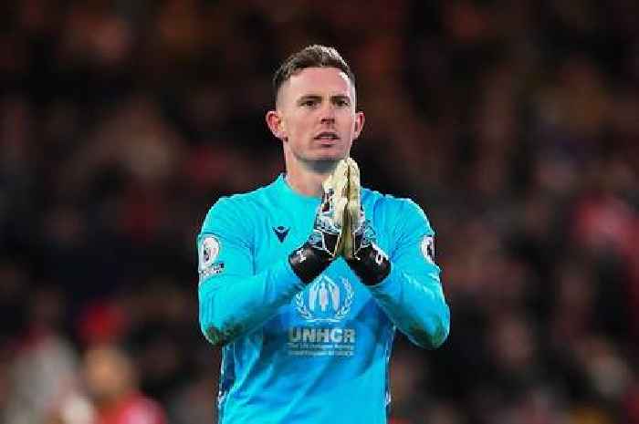 Gary Neville addresses Man United goalkeeper dilemma amid Dean Henderson transfer talk