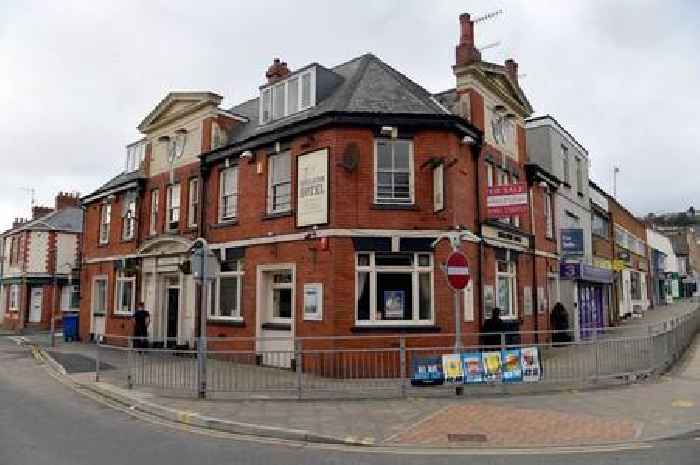 Historic Swansea pub where theatre stars stayed and football fans drank is set to become flats