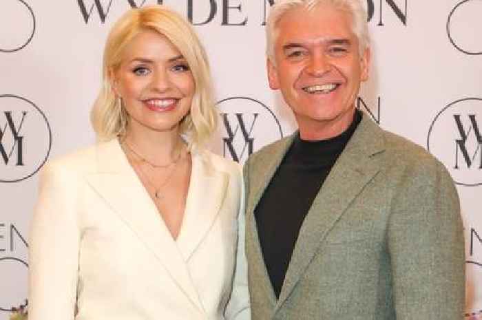 Holly Willoughby set to address Phillip Schofield scandal on first day back on This Morning