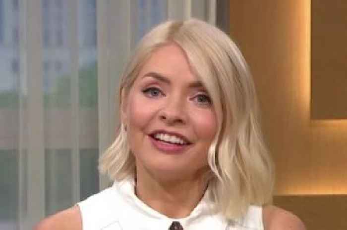 Holly Willoughby sends public message to ITV This Morning viewers over Phillip Schofield affair