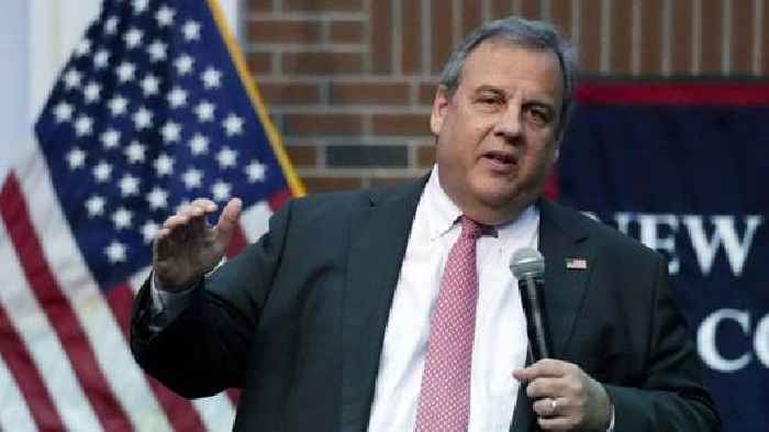 Chris Christie files official paperwork to join 2024 presidential race
