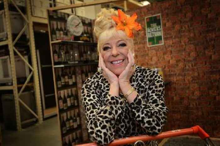 ITV Coronation Street star Julie Goodyear in 'heartbreaking diagnosis'