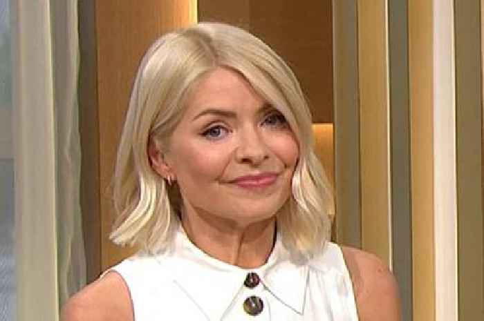 Holly Willoughby's Phillip Schofield statement brutally pulled apart by David Baddiel