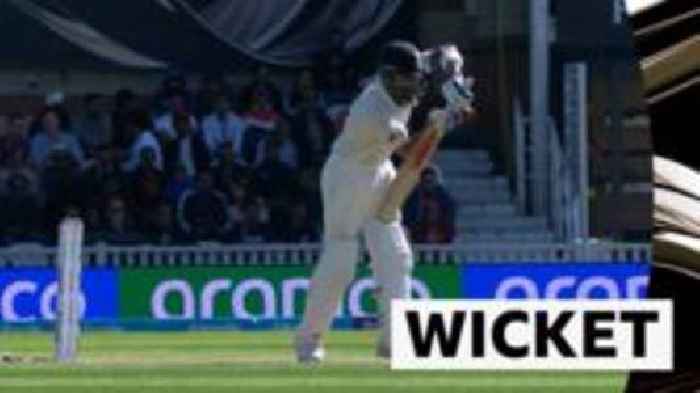 'What a ball!' Starc dismisses Kohli with 'unplayable' delivery