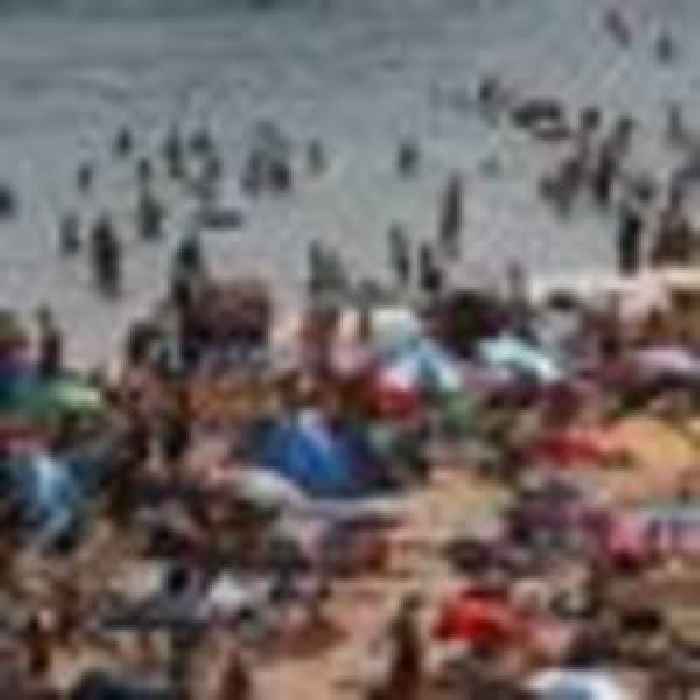 Amber heat alert issued as temperatures set to hit 30C in parts of UK