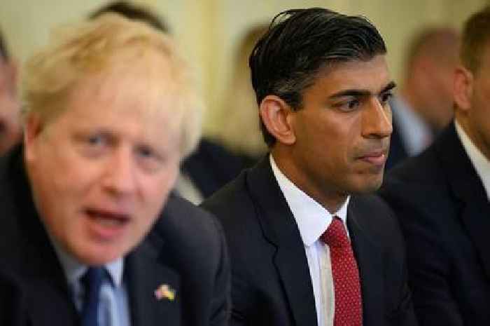 Rishi Sunak urged to call snap election after multiple resignations