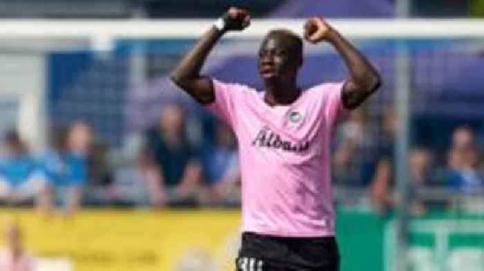 Newcastle sign Gambia winger Minteh from Odense