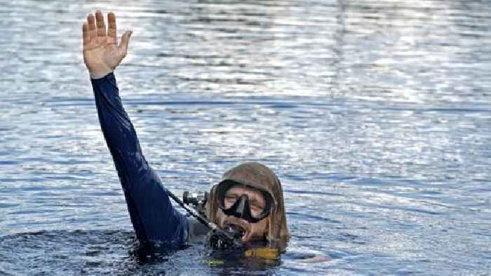 Man who spent 100 days underwater notices changes in his body