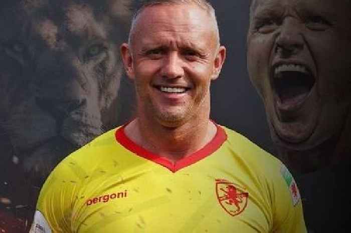 Swansea City legend Lee Trundle signs for team in third tier of Welsh football