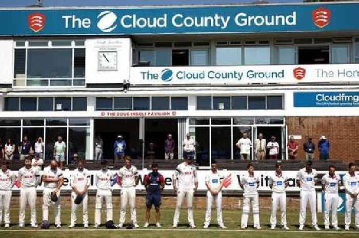 Nottingham attacks: Cricketers wear black armbands and observe minute's silence for victims