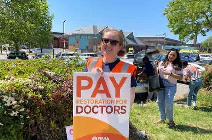 Junior doctors reignite strikes in Lincolnshire after pay offer 'fell short'