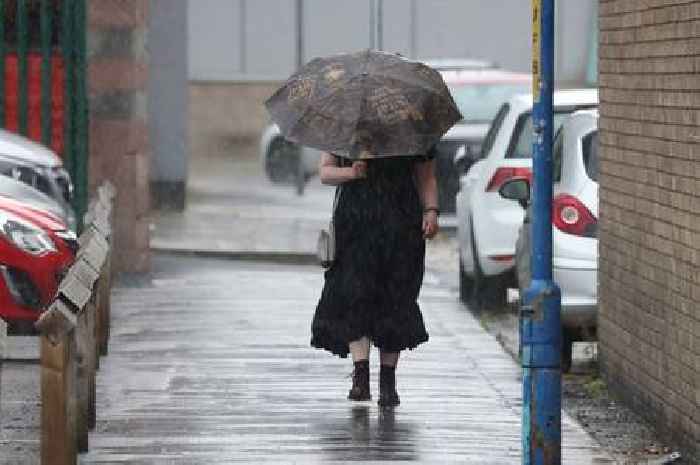 Yellow thunderstorm weather warning issued by Met Office for weekend