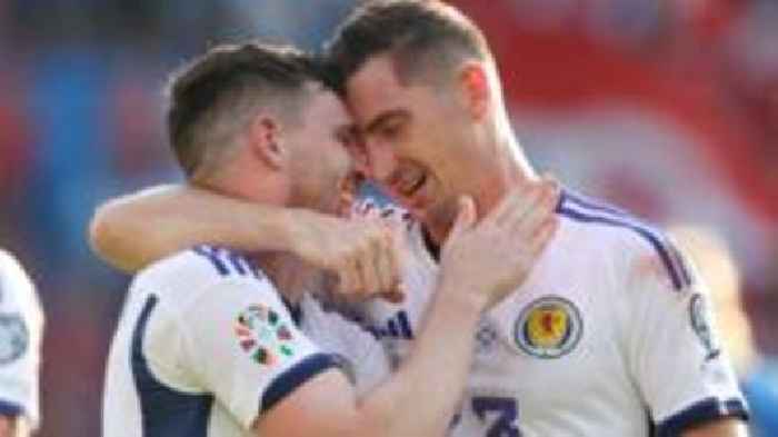 Scots 'must qualify' after dream start - Robertson