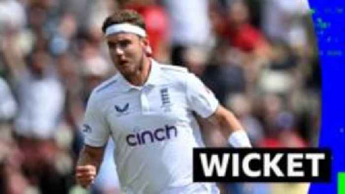 Broad removes Boland for England's fourth wicket