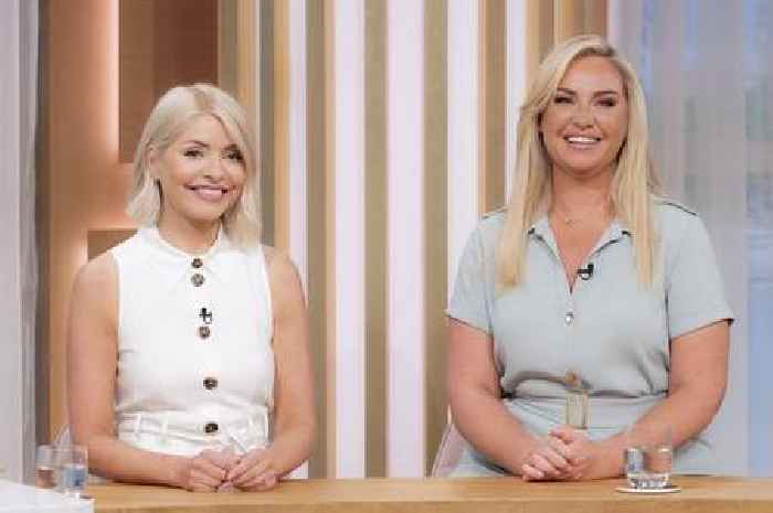 Josie Gibson says 'I can't get over it' and lays bare what working with Holly Willoughby is really like