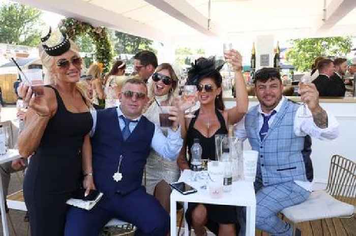 Royal Ascot revellers set to down £20m of booze including 21,000 jugs of Pimm’s